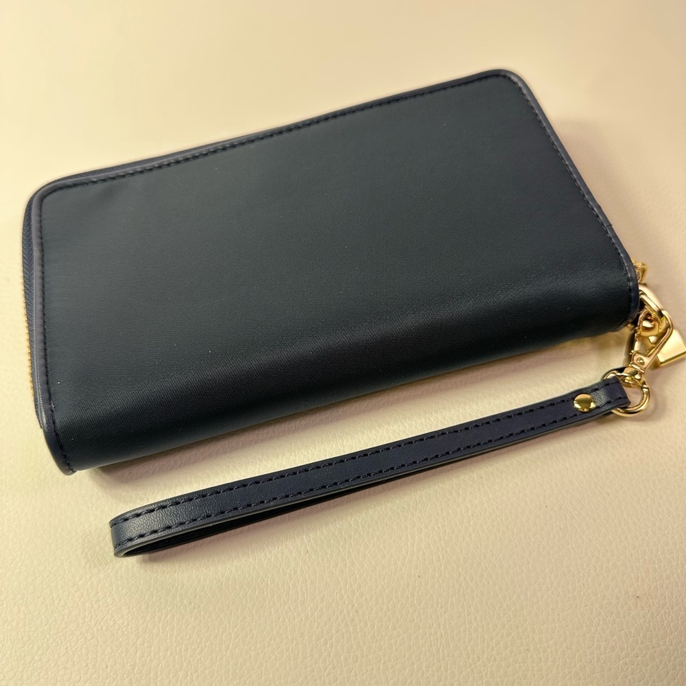 NEW Women’s Michael Kors Jet Set Travel Nylon & Leather Zip Wallet/Wristlet - Picture 7 of 8